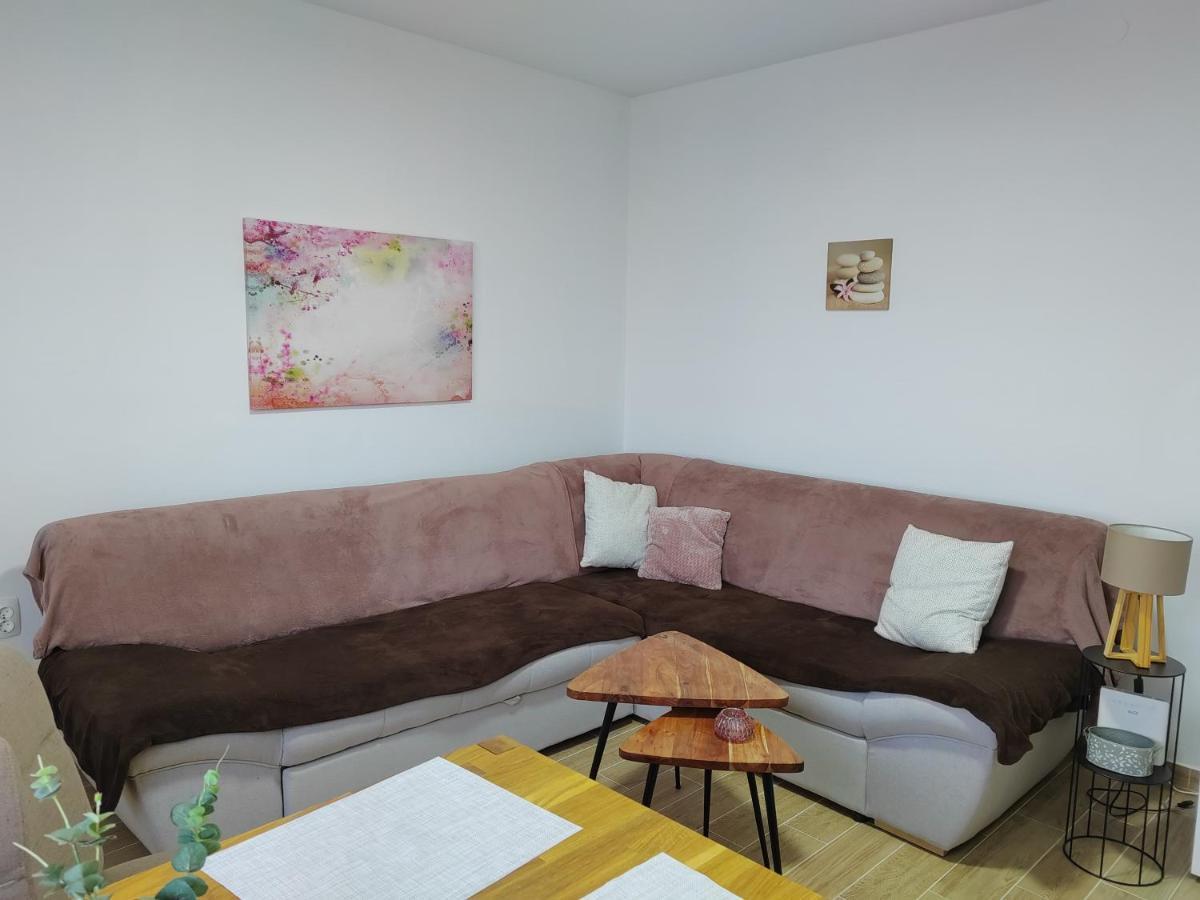 Apartment Una Бьеловар Экстерьер фото